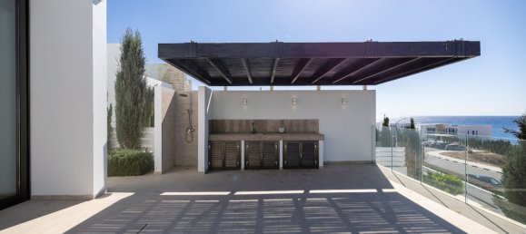 5 bedrooms Villa in Pegeia, Cyprus No. 5729 6