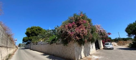 Villa de 15 divisões em Bari, Italy N.º 289156 2