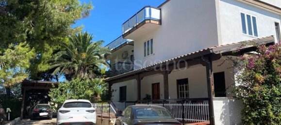 Villa de 15 divisões em Bari, Italy N.º 289156 5