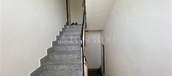 Villa de 15 divisões em Bari, Italy N.º 289156 10