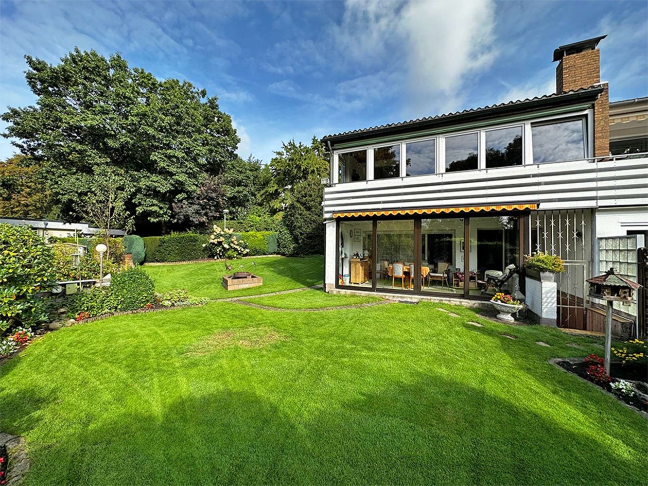 3 bedrooms Townhouse in Ennepe-Ruhr, Germany No. 209900