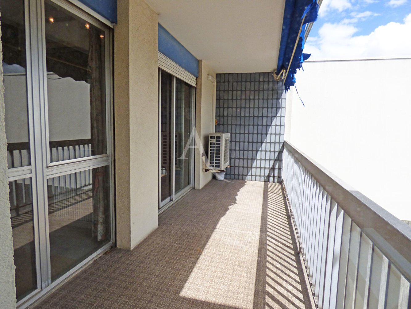 2 bedrooms Apartment in Gagny, France No. 162723