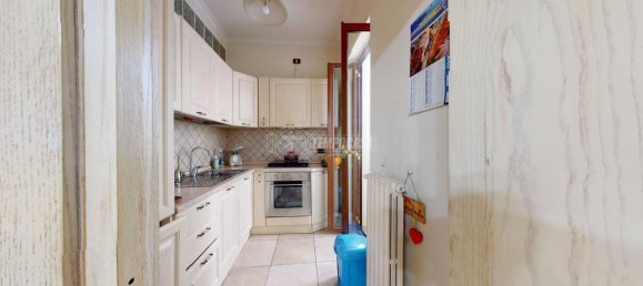 2 rooms Apartment in Bari, Italy No. 118406 7