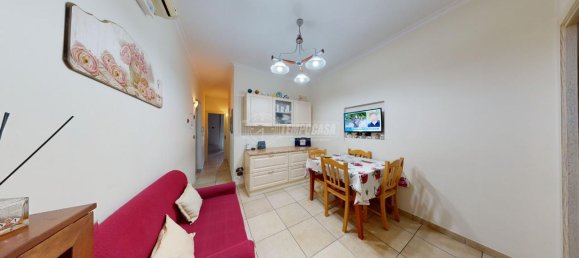 2 rooms Apartment in Bari, Italy No. 118406 9