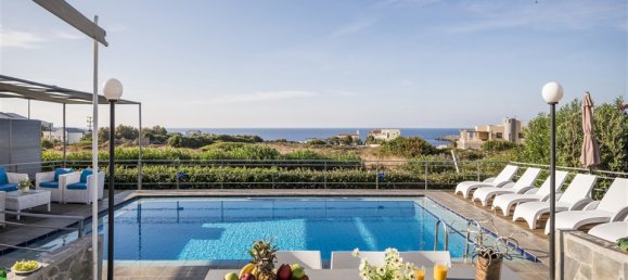 4 bedrooms Villa in Chania, Greece No. 181 11