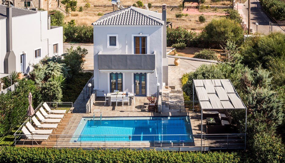 4 bedrooms Villa in Chania, Greece No. 181