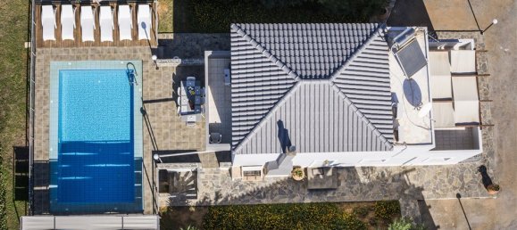 4 bedrooms Villa in Chania, Greece No. 181 17