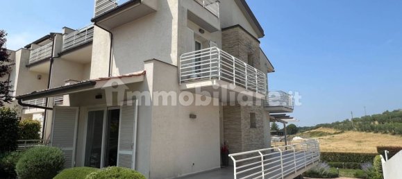 3 bedrooms Villa in Lastra a Signa, Italy No. 361807 3