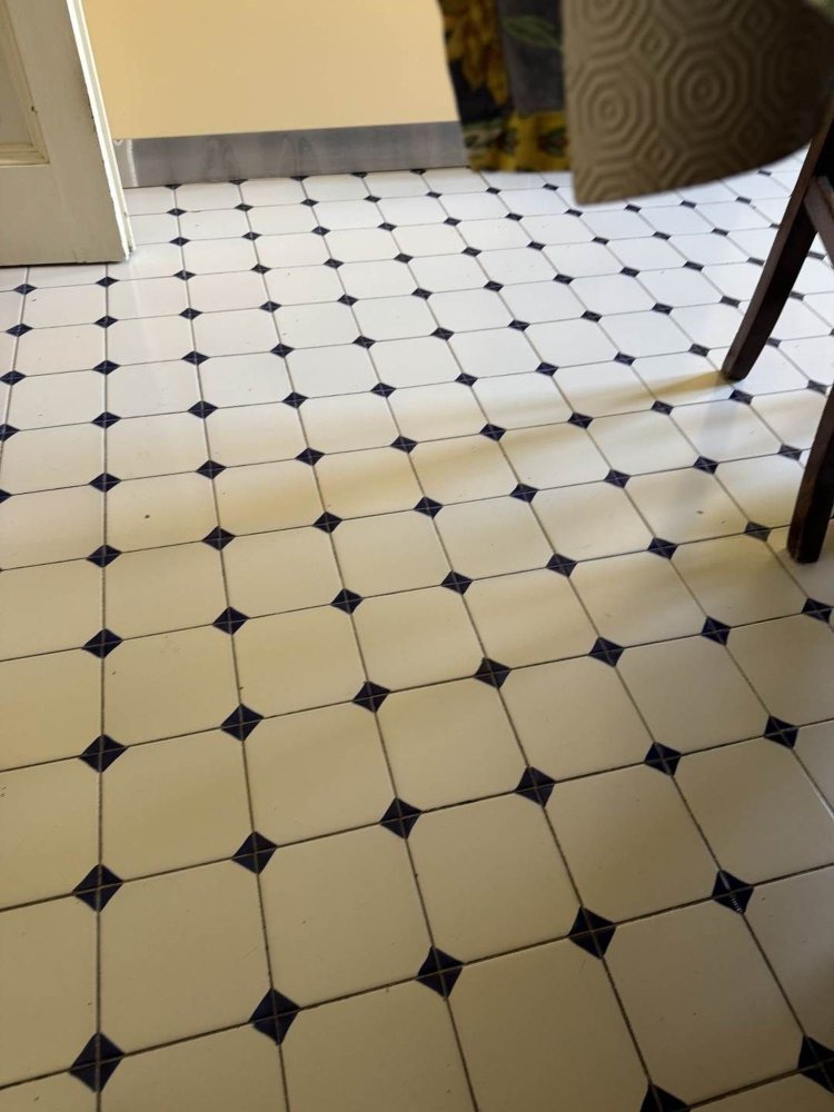 9 rooms House in Pisa, Italy No. 88101