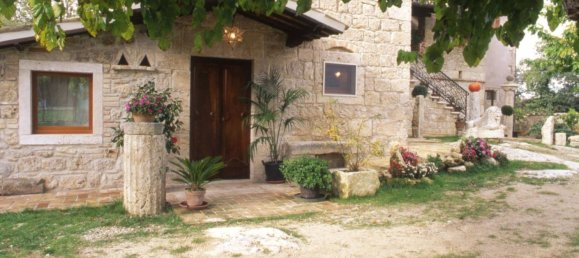 12 rooms House in Ascoli Piceno, Italy No. 74108 17