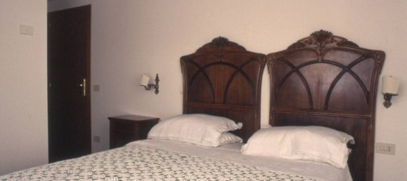 12 rooms House in Ascoli Piceno, Italy No. 74108 9