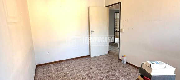3 rooms Apartment in Cento, Italy No. 297800 8