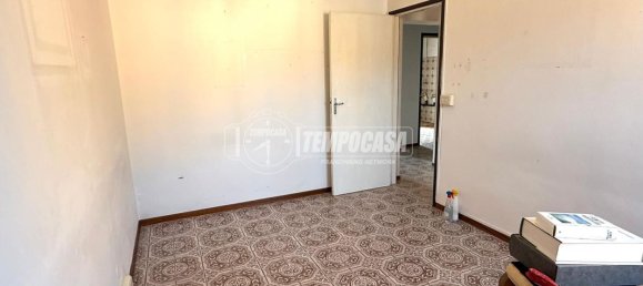 3 rooms Apartment in Cento, Italy No. 297800 9