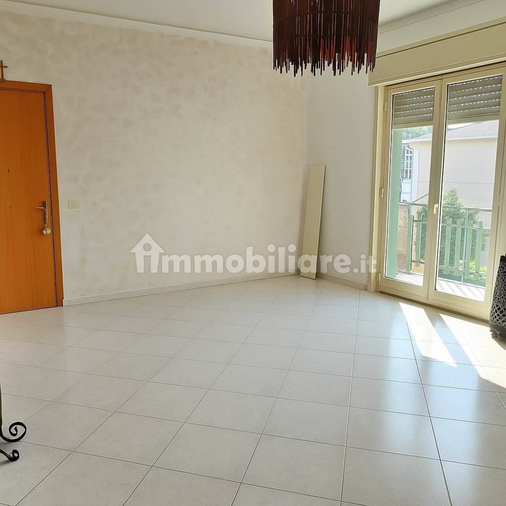 Apartamento T2 em Motta Sant'Anastasia, Italy N.º 320398