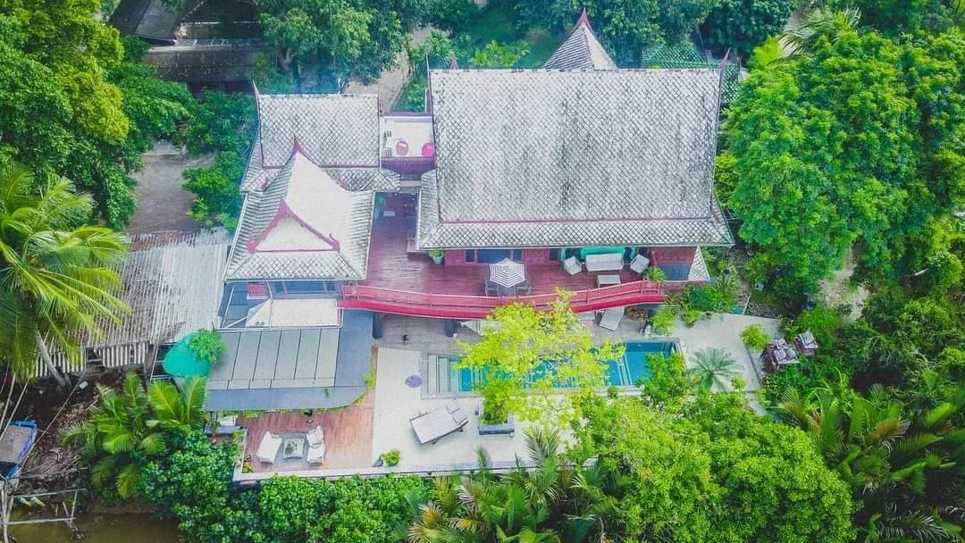 9 bedrooms Villa in Rayong, Thailand No. 64402