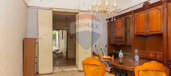 4 bedrooms House in Catania, Italy No. 237548 6