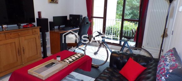 Studio in Chantilly, France, Nr. 223004 3