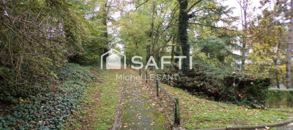 Studio in Chantilly, France, Nr. 223004 25