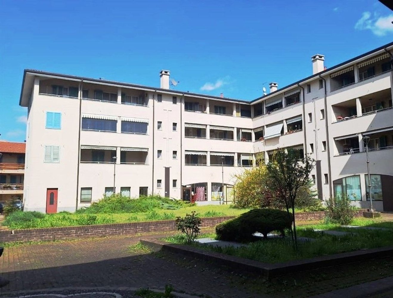 Квартира с 3 спальнями в Больтьере, Италия № 387615