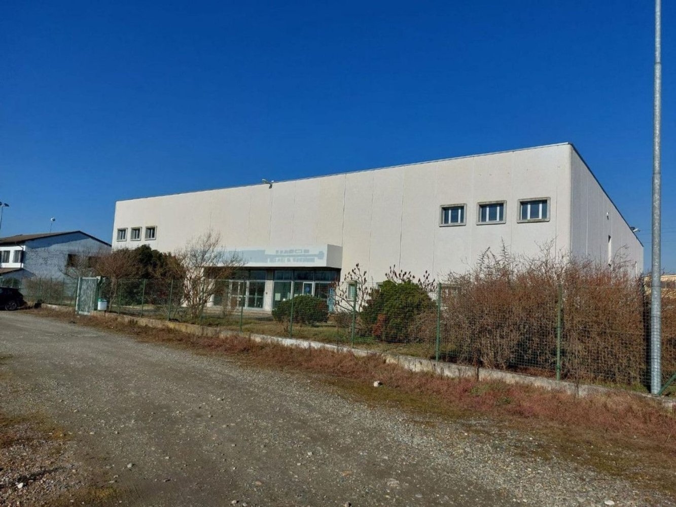 Entrepôt à Palestro, Italy 4000m² No. 384839