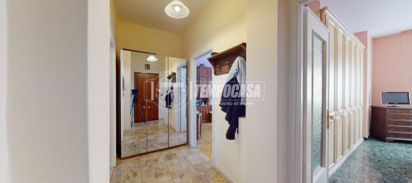 3 rooms Apartment in Turin, Italy No. 12781 23