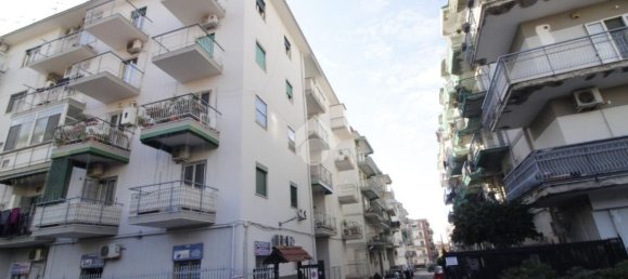 21m² Garage in Portici, Italy No. 290380 3