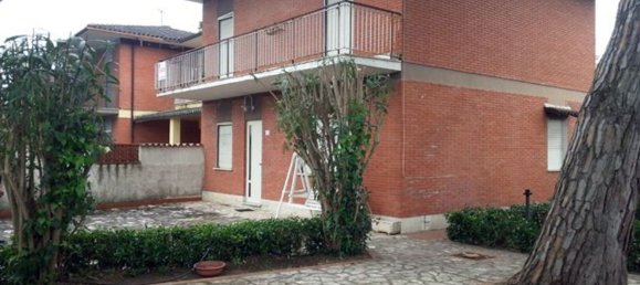 7-salle Villa à Fondi, Italy No. 198915 16