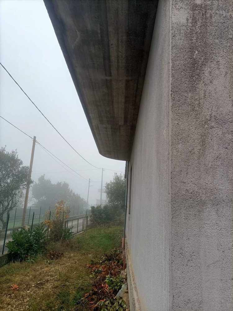  Garage in Isernia, Italy No. 255816