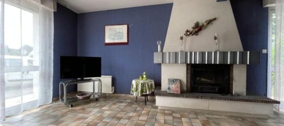 2 bedrooms Villa in Locmine, France No. 309427 4