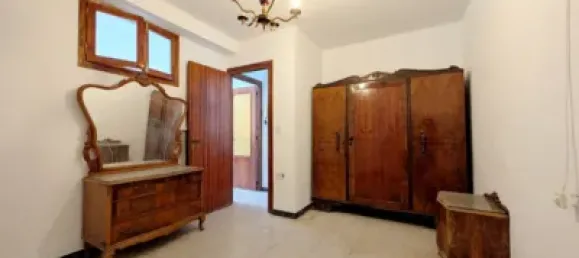 6 bedrooms House in Pina de Ebro, Spain No. 188962 3