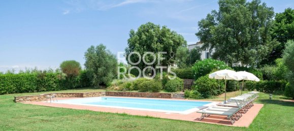 Вилла с 6 спальнями в Винчи, Италия № 324492 15