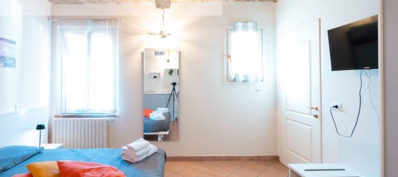 Apartamento de 2 dormitorios en Modena, Italy No. 381667 8
