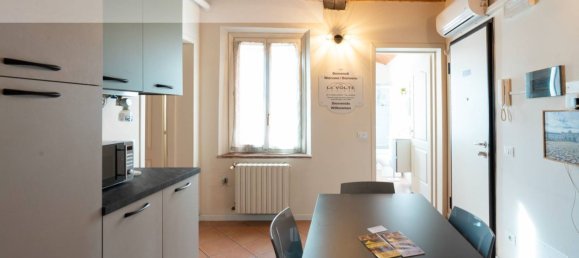 Apartamento de 2 dormitorios en Modena, Italy No. 381667 3