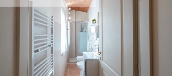 Apartamento de 2 dormitorios en Modena, Italy No. 381667 9