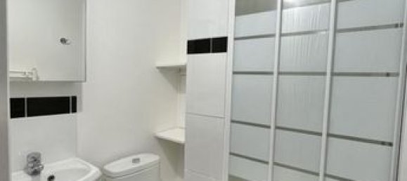 Studio in Bagnolet, France, Nr. 301582 7