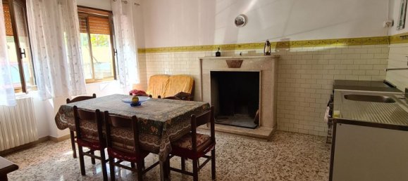 6 Schlafzimmer Haus in Capriati a Volturno, Italy, Nr. 377923 3