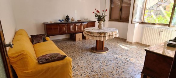 6 Schlafzimmer Haus in Capriati a Volturno, Italy, Nr. 377923 2