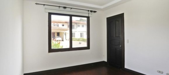 Casa T4 em Santa Ana, Costa Rica N.º 325 4