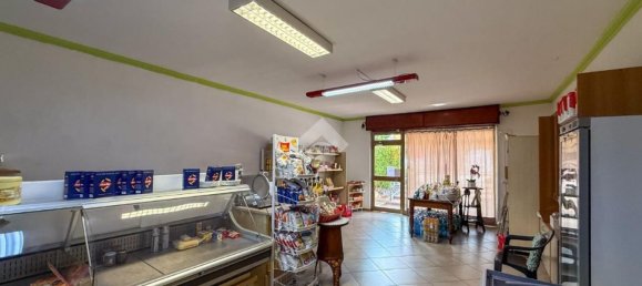 Propriété commerciale à Acquanegra Cremonese, Italy 110m² No. 359737 3