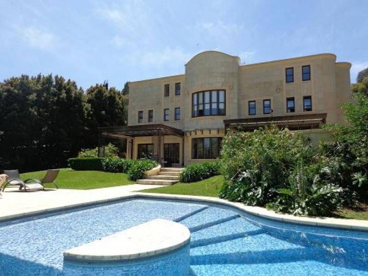 4 bedrooms House in Malvinas Argentinas, Argentina No. 6321