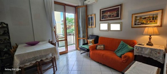 4 bedrooms Apartment in Florence, Italy No. 362771 8