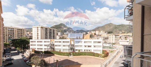 2 bedrooms Apartment in Genoa, Italy No. 221307 9