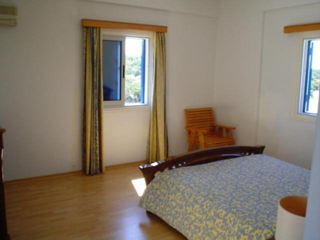 3 bedrooms Commercial property in Paphos, Cyprus No. 9653