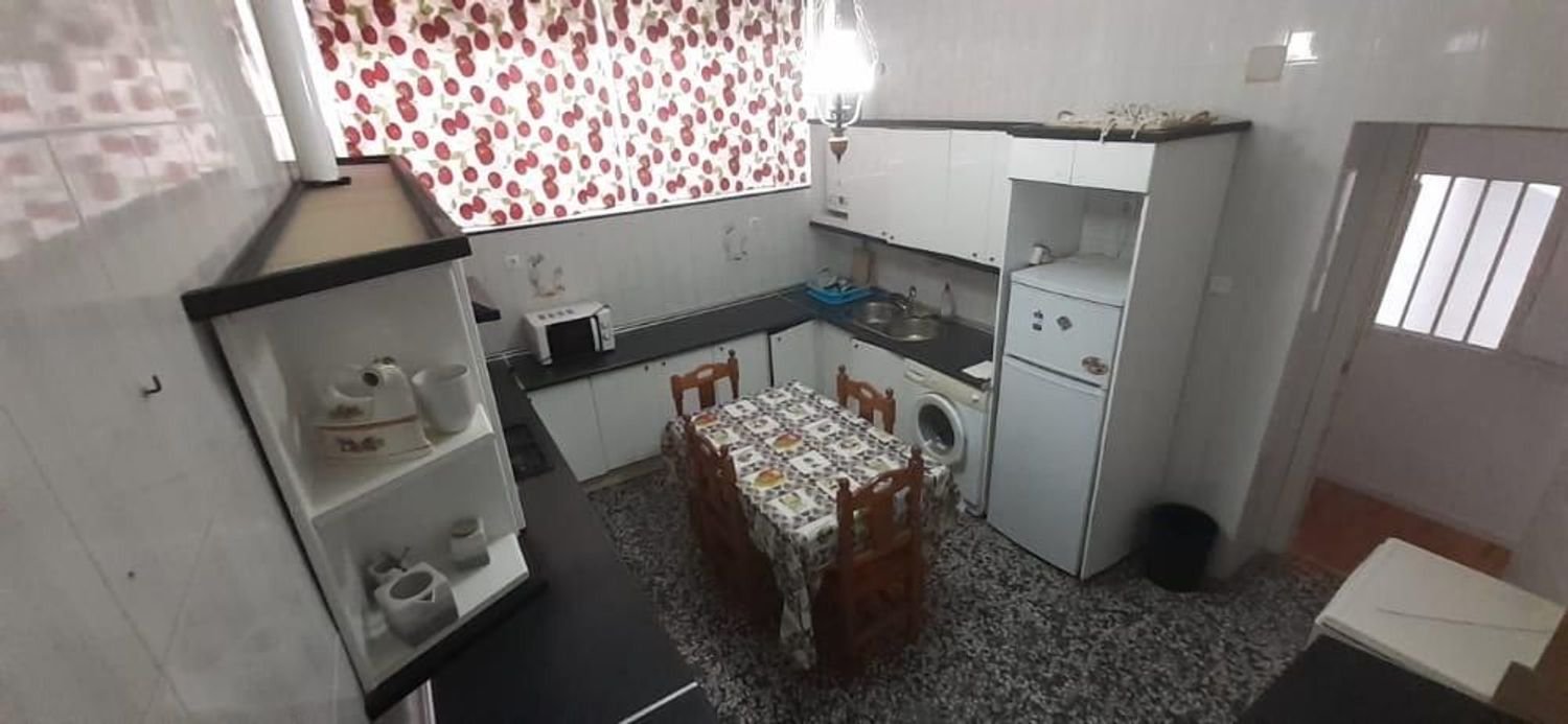 3 bedrooms Apartment in Cadiz, Spain No. 167630