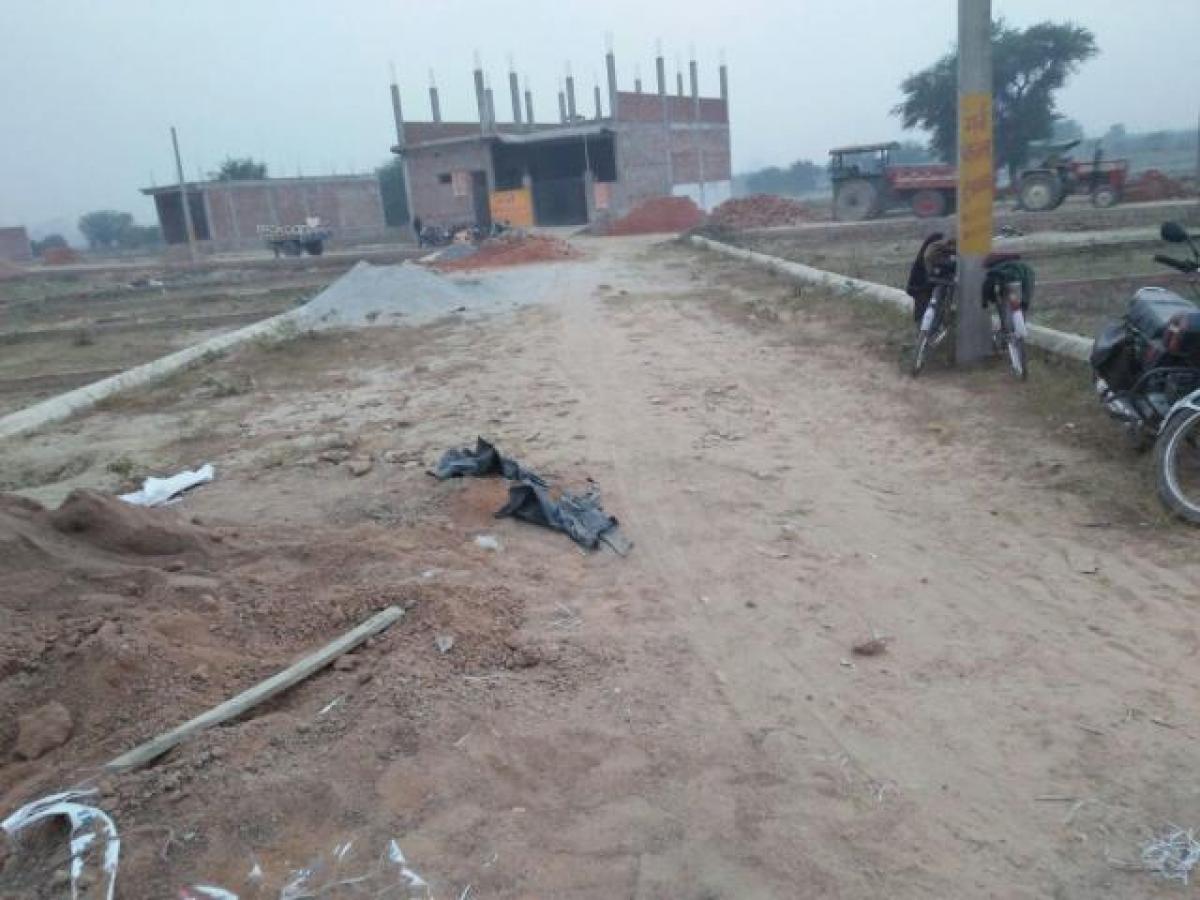  Land in Lucknow, India No. 36469