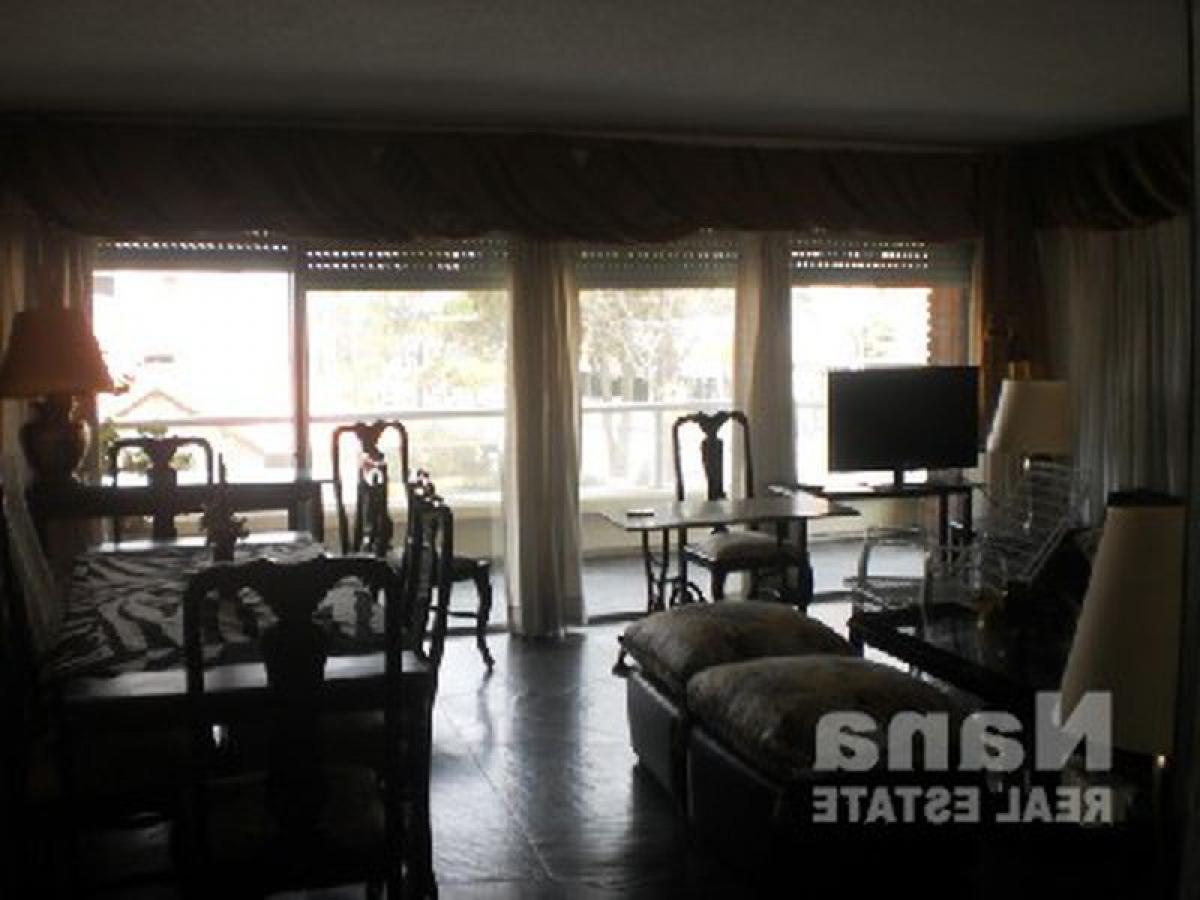 4 bedrooms Apartment in Maldonado, Uruguay No. 8805