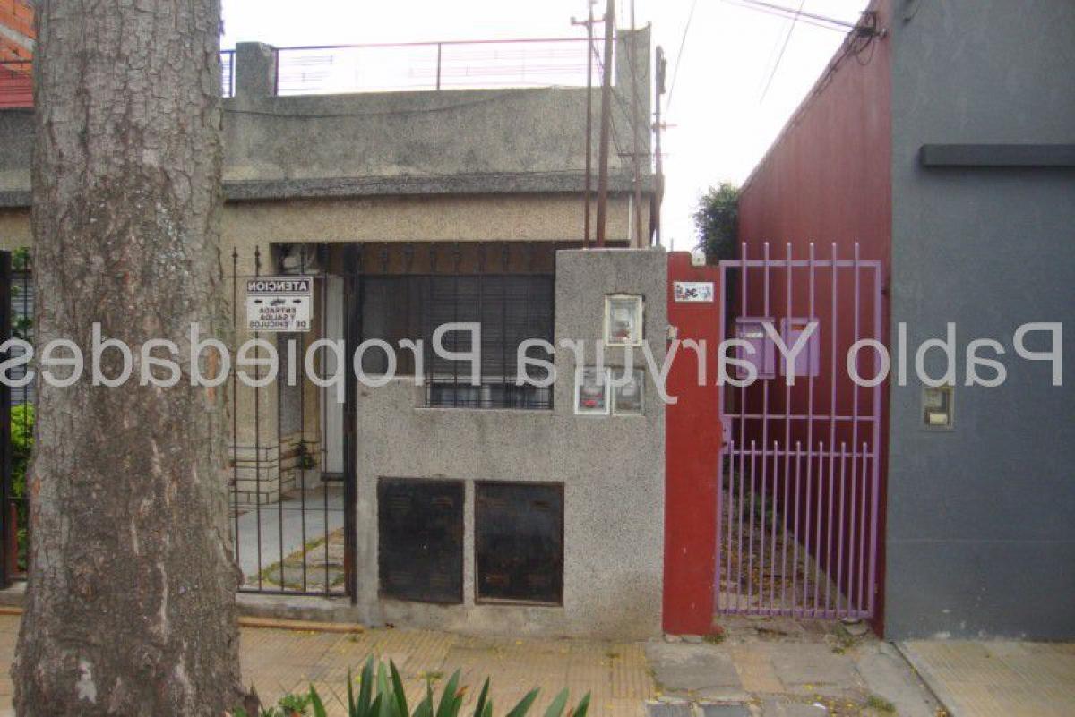 2 bedrooms Apartment in Tres de Febrero, Argentina No. 11391