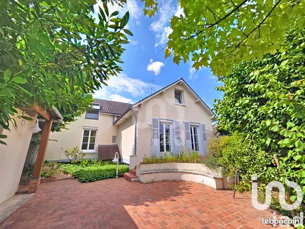 Дом с 5 спальнями в Осер, Франция № 310295