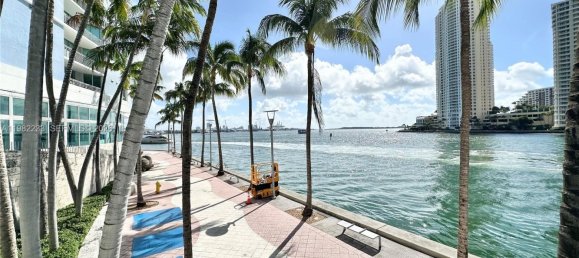 1 dormitorio propiedad comercial en venta en Miami, Miami-Dade, Florida, USA № 615285 10