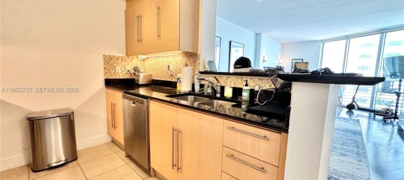 1 dormitorio propiedad comercial en venta en Miami, Miami-Dade, Florida, USA № 615285 7